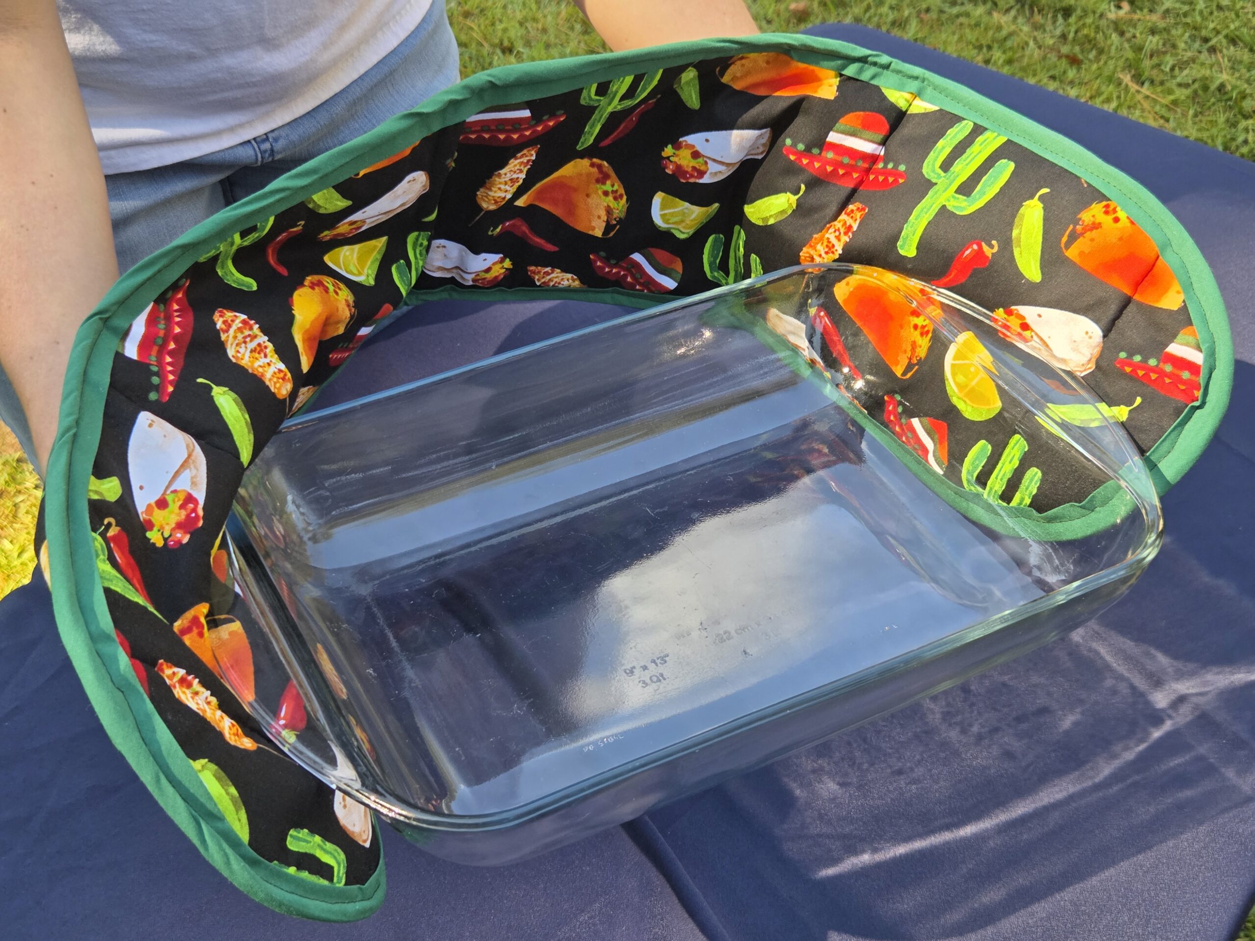 Southwestern-Themed Casserole Carrier/Tote - Image 2