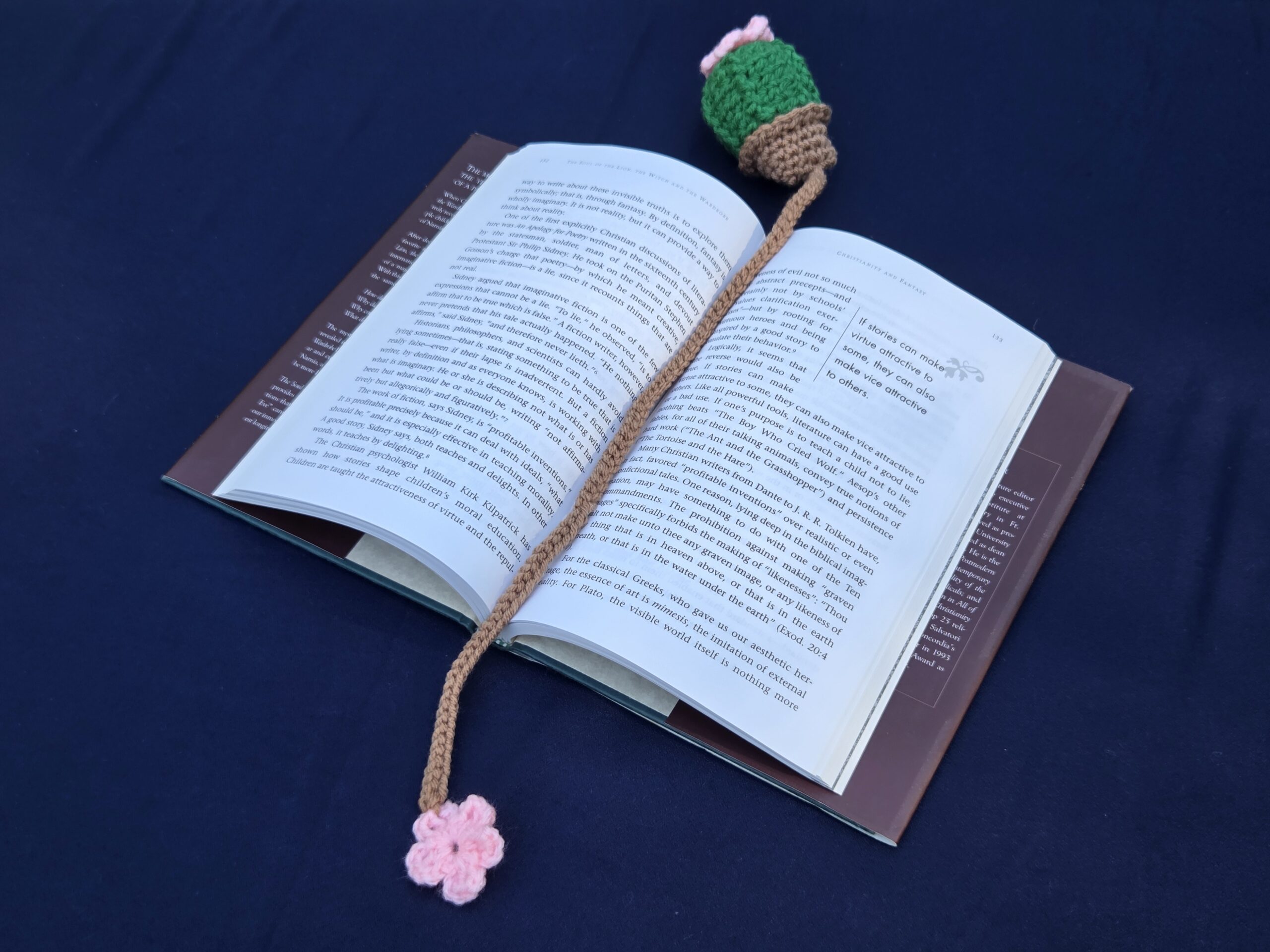 Cactus Bookmark - crocheted - Image 5
