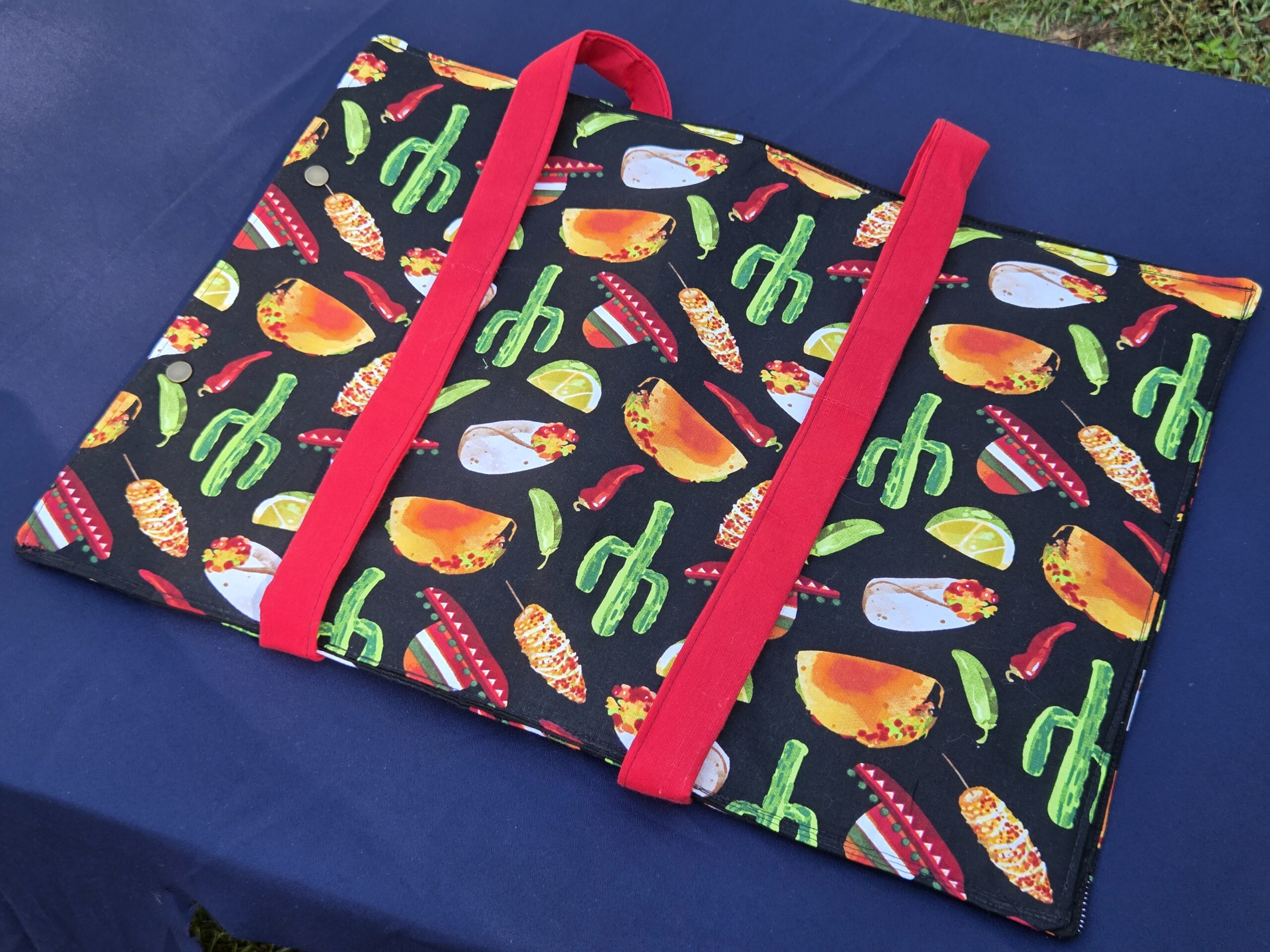 Southwestern-Themed Casserole Carrier/Tote - Image 8