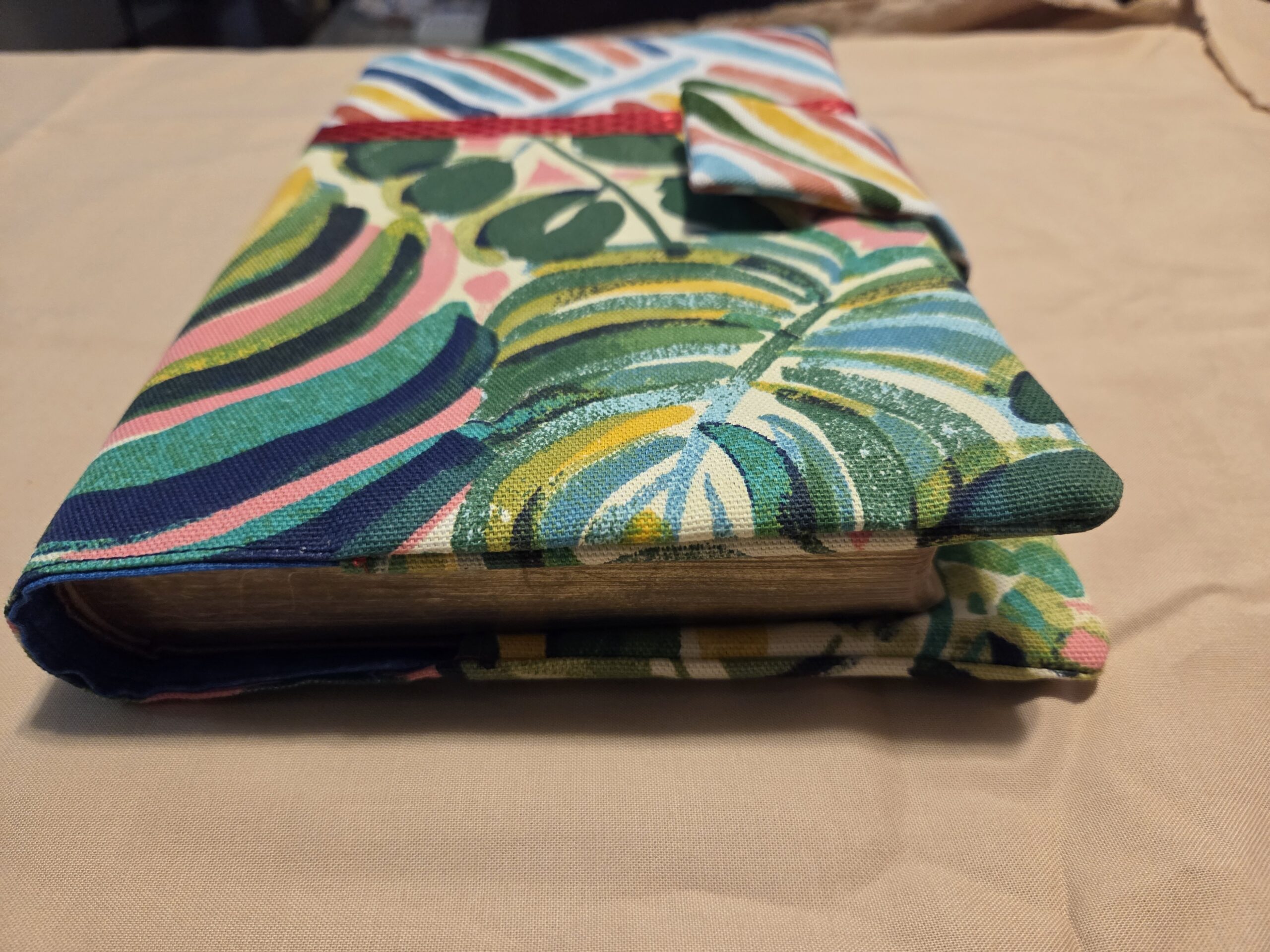Bible Case: Monstera & Banana Leaves with Geometric Pattern - Rusty Red Trim, Blue Lining - Image 7