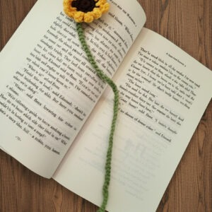 Sunflower bookmark, hand crocheted.