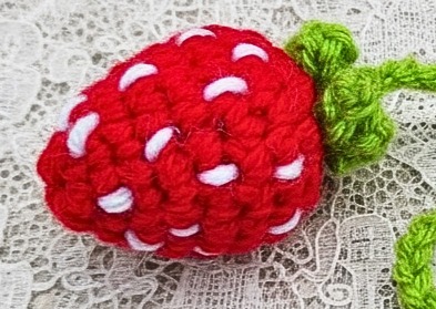 Strawberry Bookmark - crocheted - Image 4