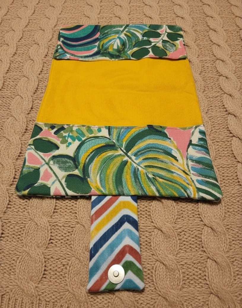 Bible Case: Monstera & Banana Leaves with Geometric Pattern - gold-yellow trim & lining - Image 2