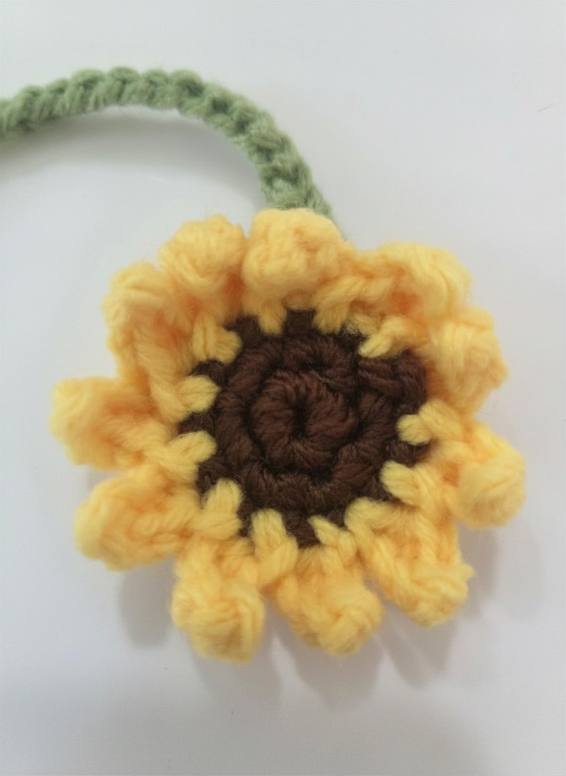 Sunflower Bookmark - crocheted - Image 5