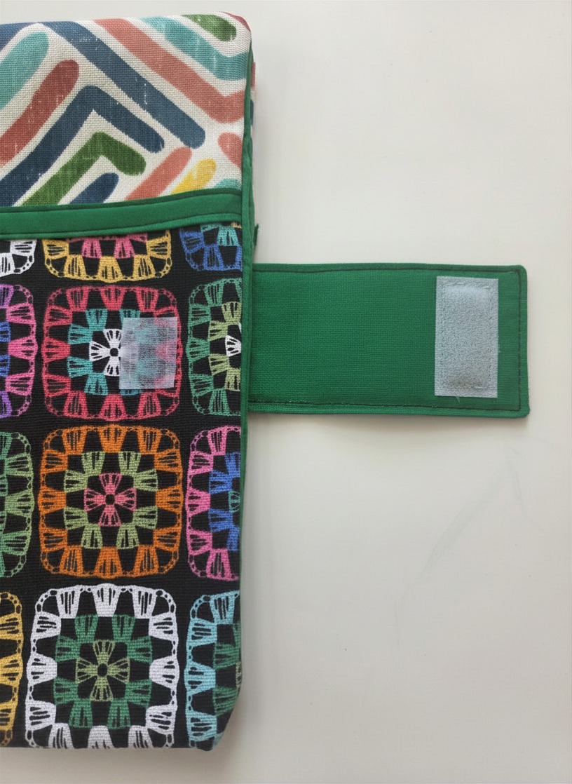 Bible Case - Granny Squares - Includes Pen and Highlighter Holder and Bookmark! - Image 3