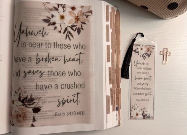 Psalm 34:18 Bible Tip-In | Near to the Brokenhearted | Bible Journaling Insert | 5x7, 6x8 - Image 2