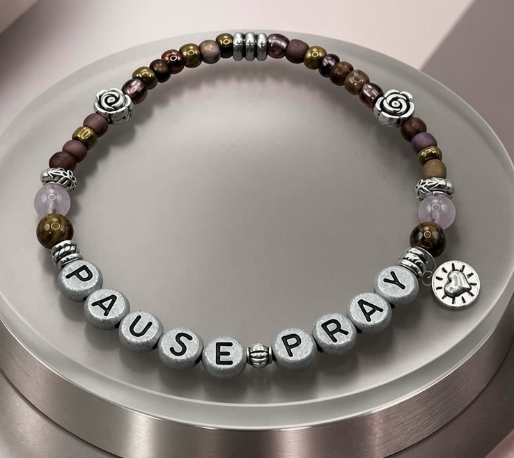 PAUSE PRAY Scripture Bracelet - Image 2